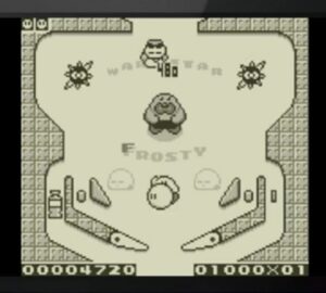 1993년 커비의 핀볼에서 커비가 흑백 Game Boy Pinball Table을 이동하는 실제 인게임 화면